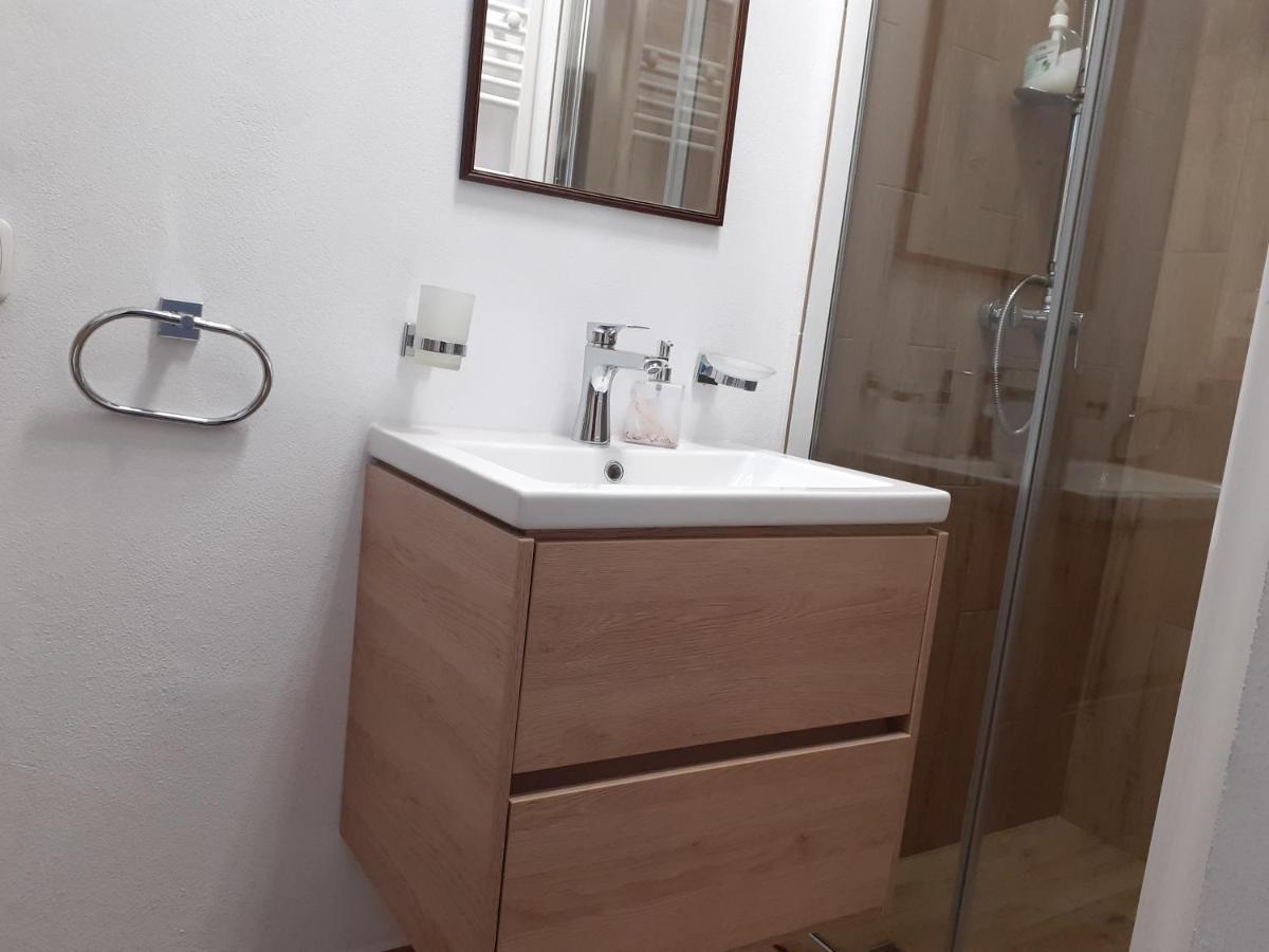 Salcia Hotel Tasnád Kültér fotó