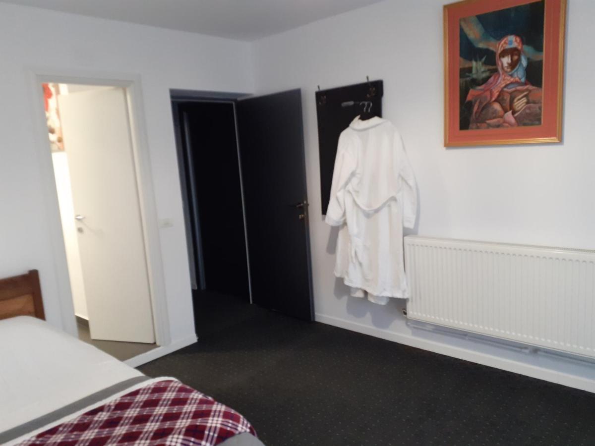 Salcia Hotel Tasnád Kültér fotó