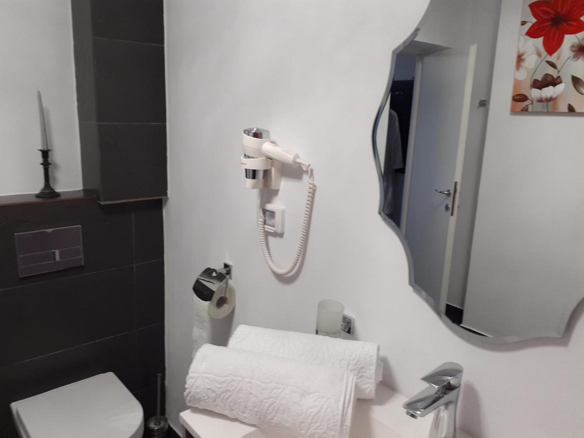 Salcia Hotel Tasnád Kültér fotó