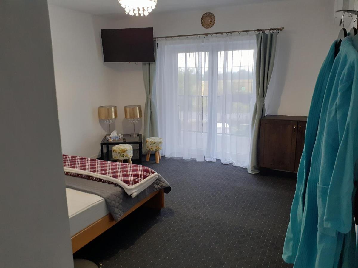 Salcia Hotel Tasnád Kültér fotó