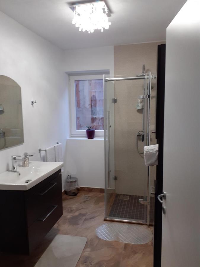 Salcia Hotel Tasnád Kültér fotó