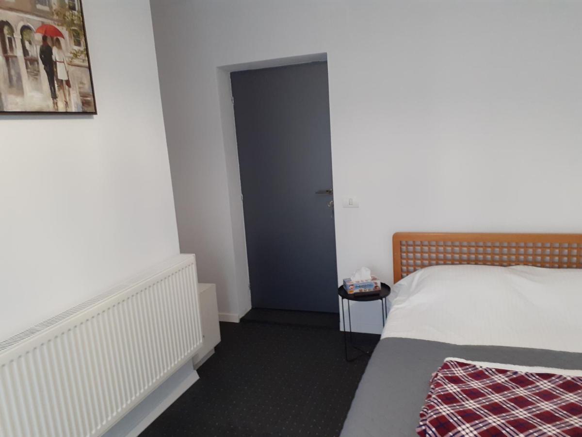 Salcia Hotel Tasnád Kültér fotó